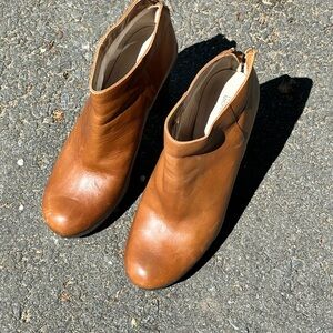 Authentic Mickael Kors booties